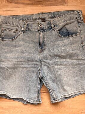 Eddie Bauer Light Wash Bermuda Shorts